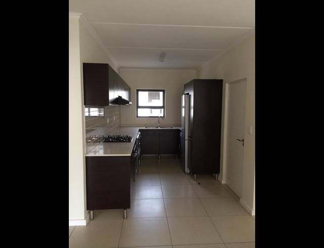 2 BEDROOM PROPERTY TO RENT IN GREENSTONE HILL